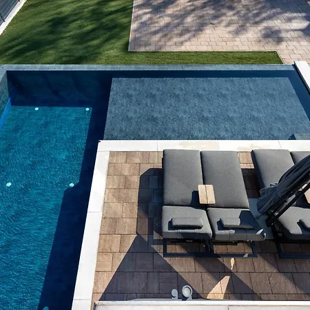 Porta Iv - Infinity Pool Bbq Luxury * Balatonalmadi